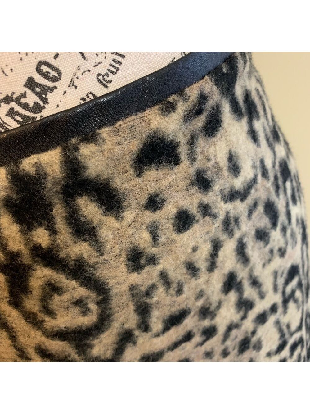 Conrad C Cheetah Print Skirt Size 10 - Picture 2 of 6